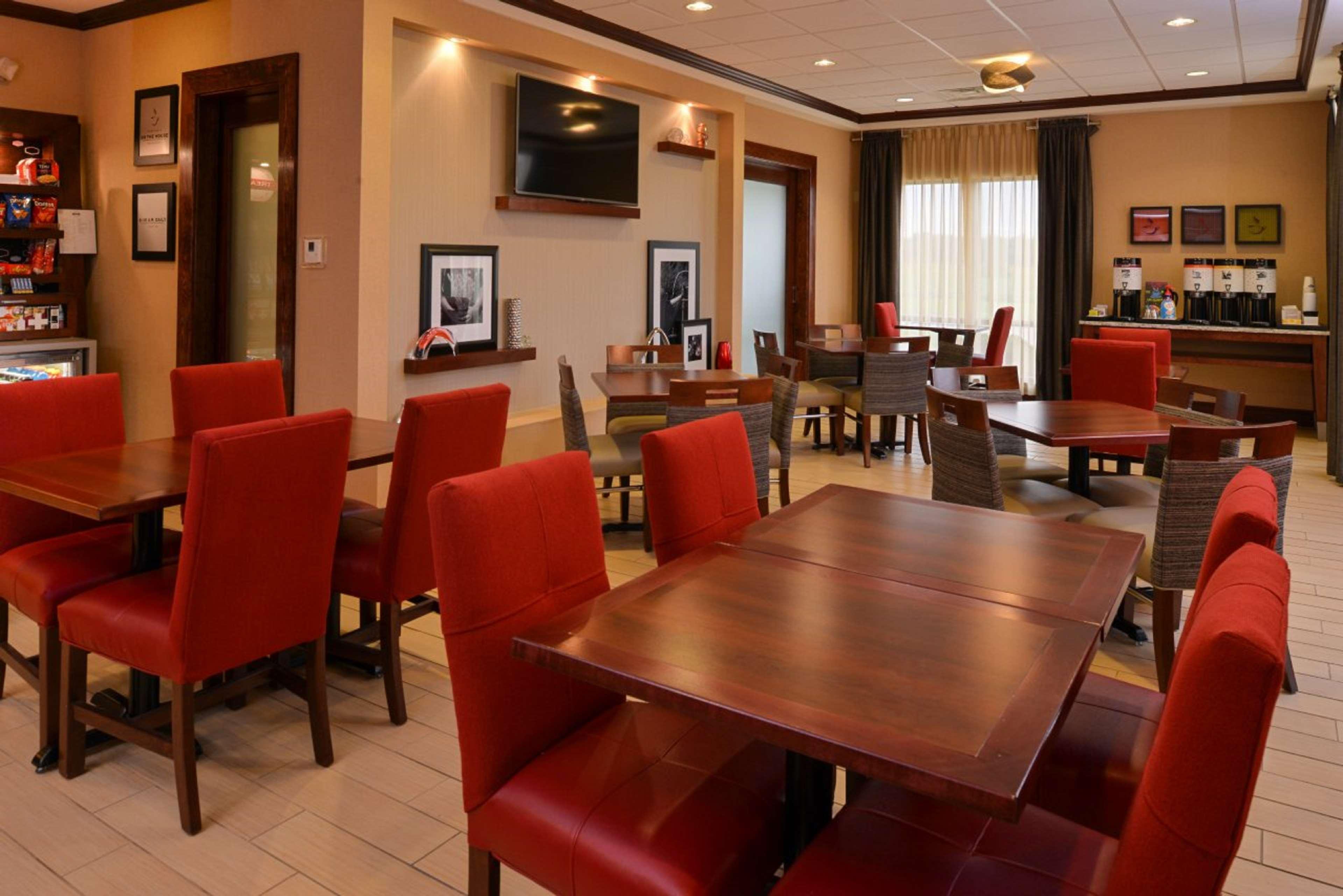 Hampton By Hilton Lincoln Hotel Exterior foto